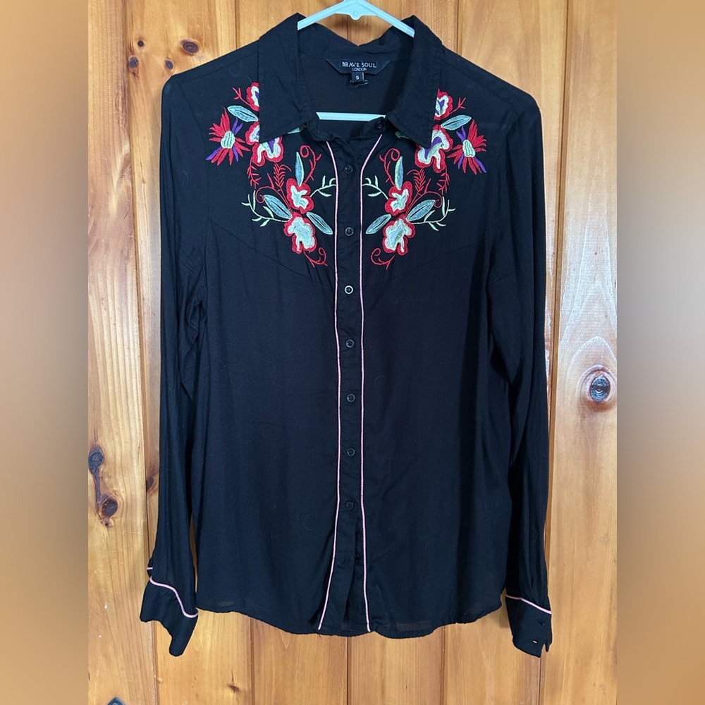 Brave Soul Black Floral Embroidered Western Shirt